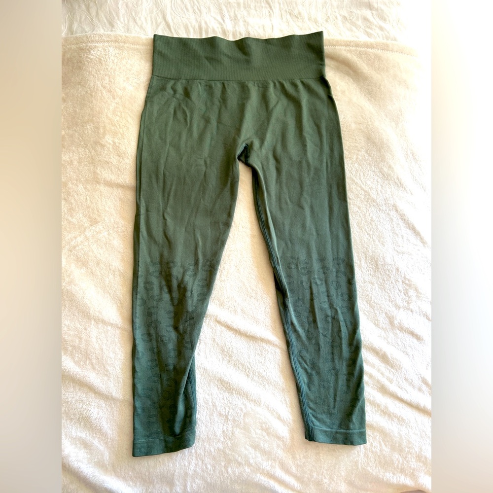 Workout pants worn once, perfect condition